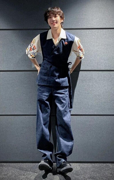 if this man was my childs kindergarden teacher i&#39;d simply make him my wife on the spot